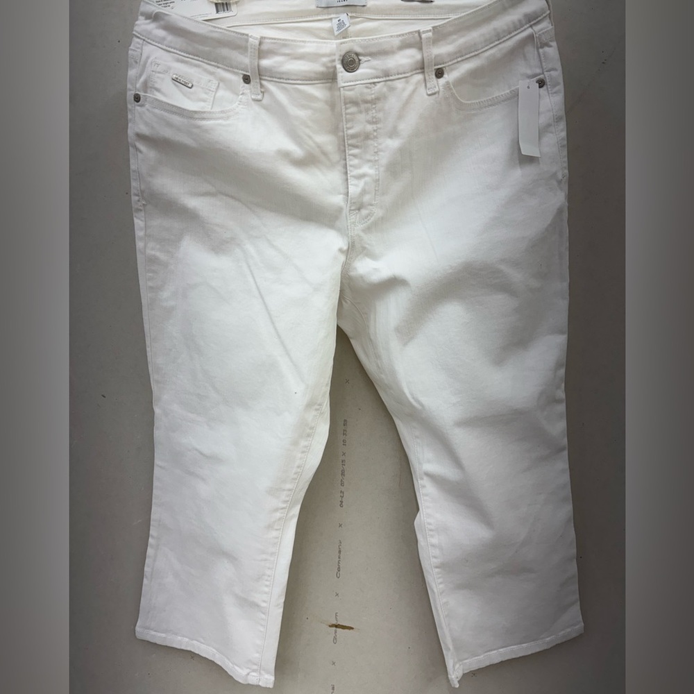 Nine West Women's Christie Capri Cropped White Jeans size 16-nwt
